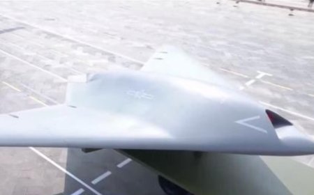 福建舰还有隐藏大宝贝？央视证实攻击-21上舰，美国笑不出来了