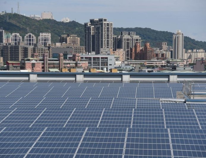環境部:嘉義縣1.7萬片廢光電板 廠商已全數清除