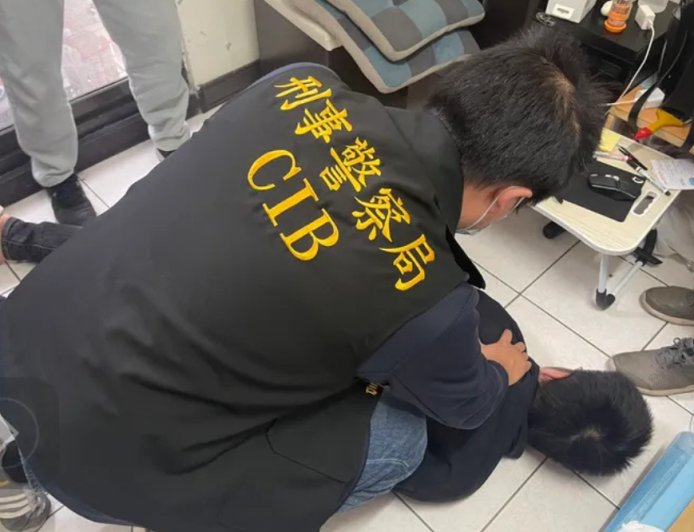 假網拍詐騙19人落網 竹聯幫、天道盟聯手洗錢最重求刑30年