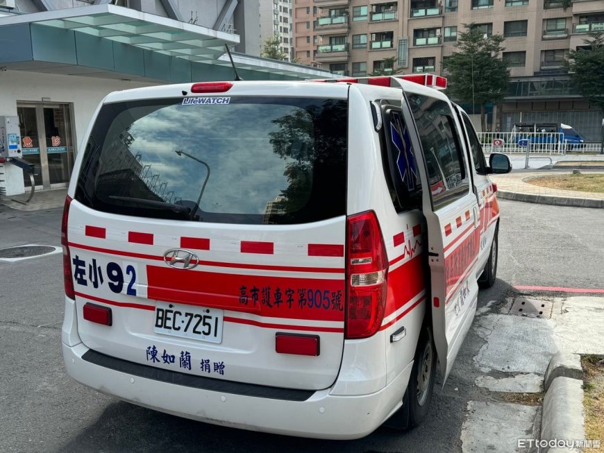 快訊／高雄水泥車擦撞腳踏車　女騎士「卡車底」無生命跡象
