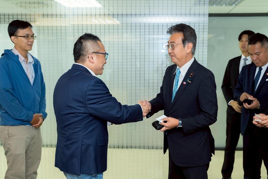 日自民黨議員訪民眾黨　周榆修：一生懸命面對中國威脅
