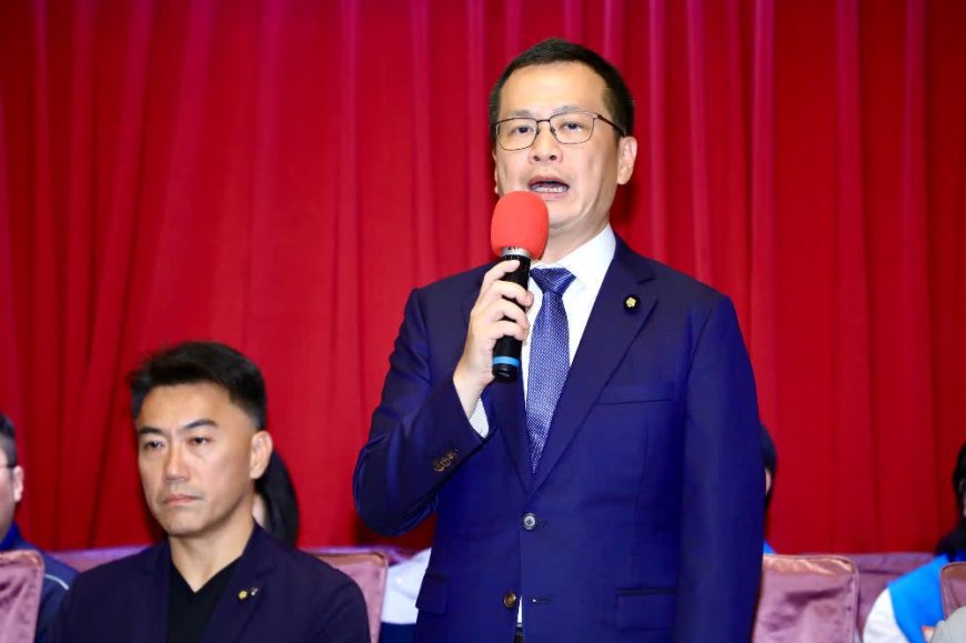 自掏36萬購紓壓球挺黨工 羅智強:若當選主席將延續朱立倫作法