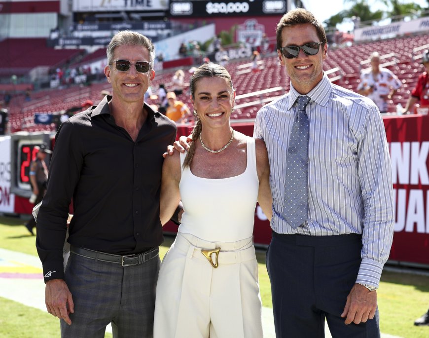 Erin Andrews Claps Back at Critics of Fox NFL Broadcast: 'You Try to Do This'