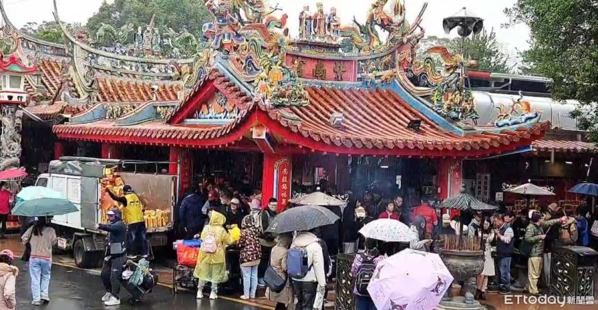 神明有眼！南投男撿身分證「紫南宮借600元」慘了　12萬飛走