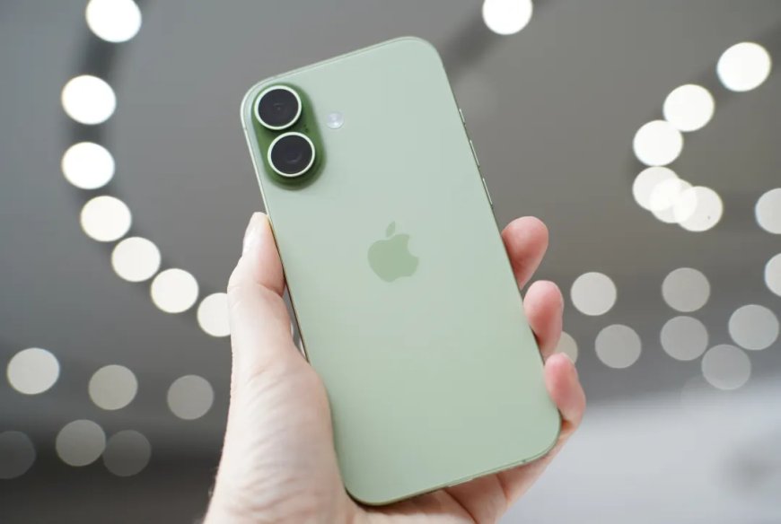 5999 元起:苹果 iPhone 17 上手,6.3 英寸 120Hz 屏幕、256GB 起步