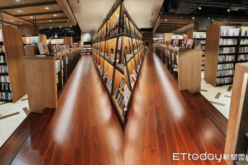 敦南誠品熄燈5年　作家見「松菸誠品新裝潢」一幕勾回憶！全場看哭