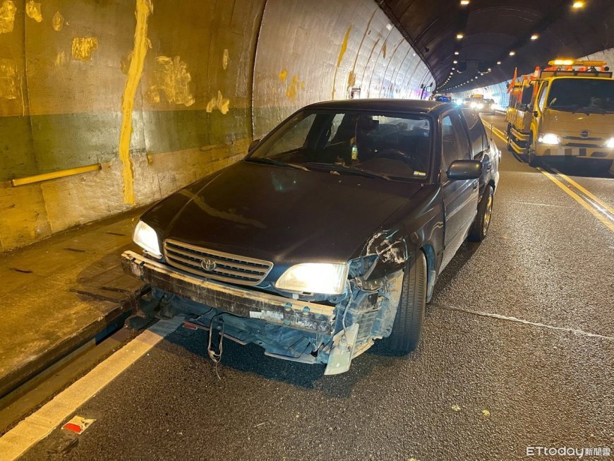 開到沒油隧道中刁車！後車急閃釀追撞　車流回堵又3輛撞一團