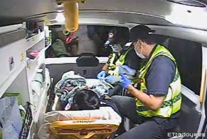 寶寶等不及了！台中女如廁產嬰驚嚇無助　消防員衝現場接生