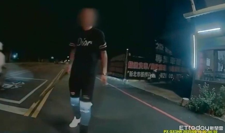 恐怖！新北男持鐵棍攔車敲打　女騎士驚喊「我沒有怎樣啊」