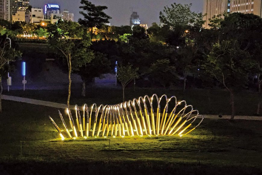 吟詠於中央公園的生命詩篇　公共藝術　綠野遊蹤