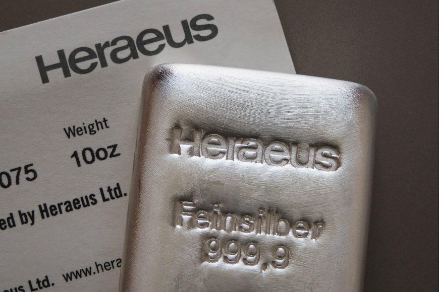 美元貶值前夕　白銀價格今年以來上漲45％超越黃金　法巴銀上修目標價至50美元