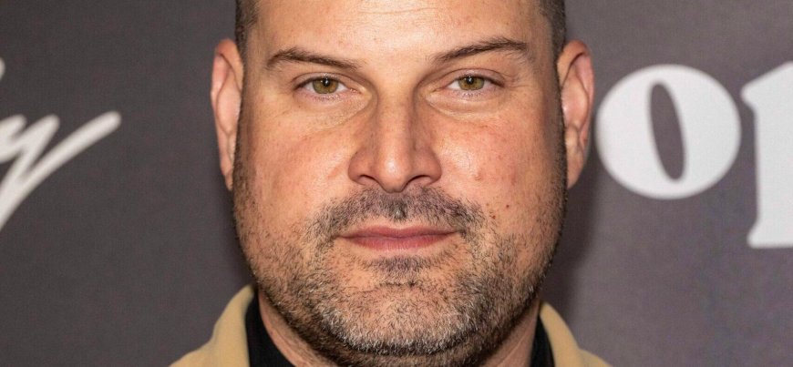 Max Adler Spills On Emotional 'Glee' Reunion During 'Weakest Link' Premiere