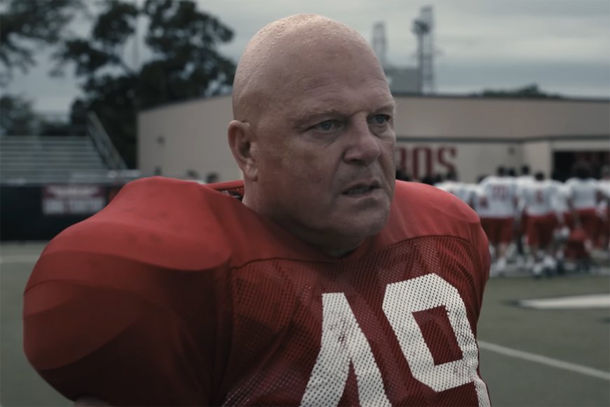 ‘The Senior’ Review: Michael Chiklis Plays a 59-Year-Old College Linebacker in Rod Lurie’s True-Life Sports Fairy Tale