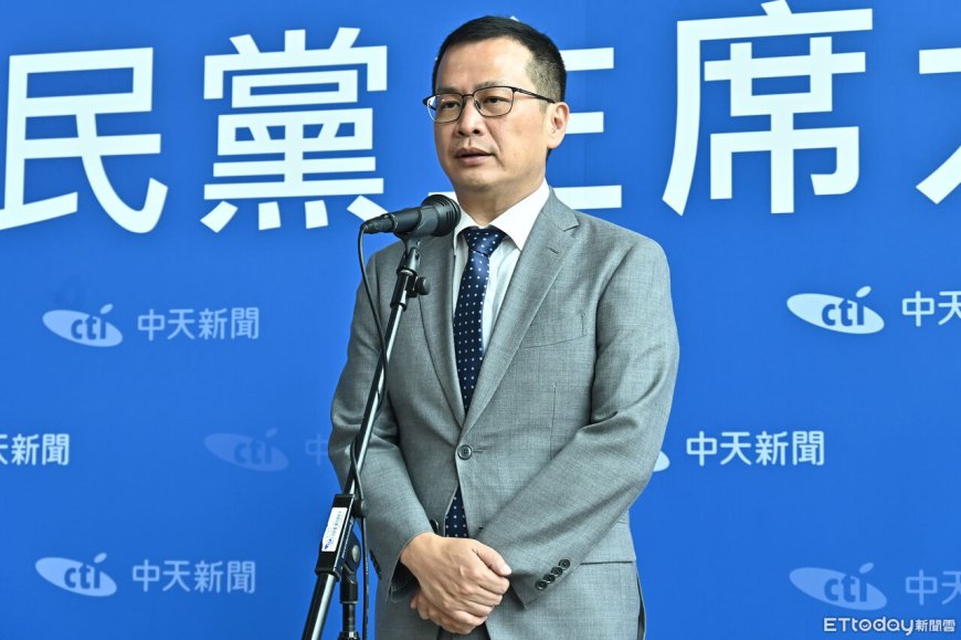 鄭麗文問立委如何兼任黨魁？　羅智強以黃國昌舉例：成功的典範