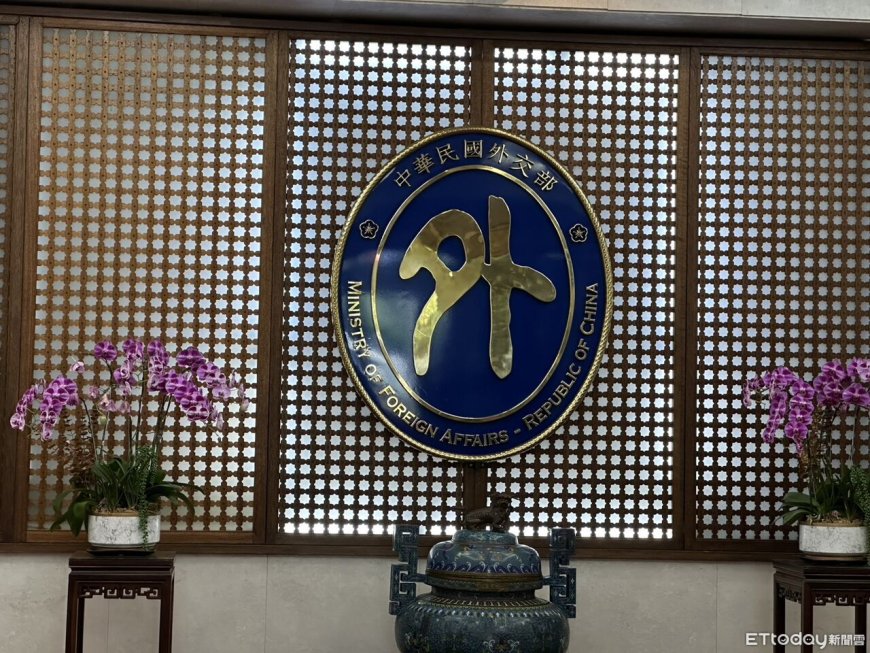 中國蠻橫打壓！台灣藝術家赴哈薩克辦展被迫取消　外交部強烈譴責