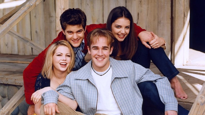 Joshua Jackson and Katie Holmes Hold Hands at Dawson's Creek Reunion
