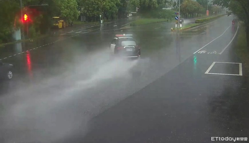 花蓮警車自撞1死2傷！撞擊畫面曝光「全是水花」　1警噴飛趴路面