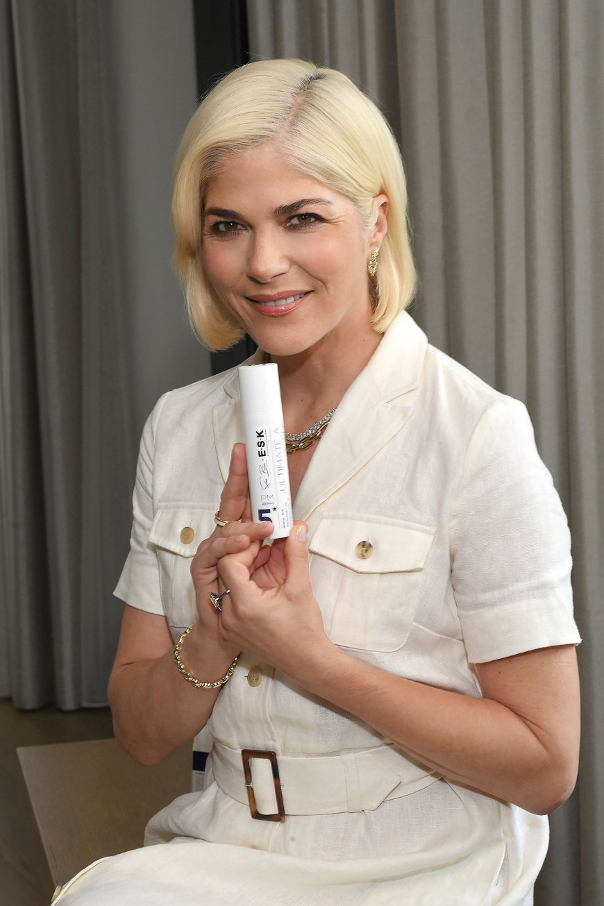 Selma Blair Reacts Perfectly to Her Teenage Son Watching 'Cruel Intentions'