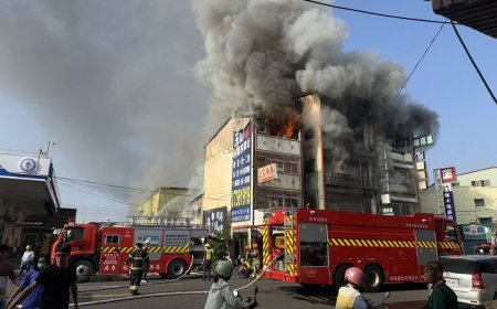 快訊／屏東農藥行今早大火！　不時產生爆炸