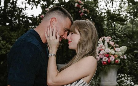 Taylor Swift Calls Travis Kelce’s Proposal “10 Out Of 10”