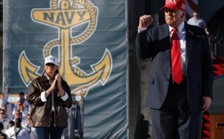 特朗普称美国在委内瑞拉附近击中“毒品船”，誓言接下来将进行陆地打击