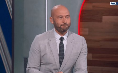 Derek Jeter not amused by David Ortiz spraying him down with cologne as MLB on Fox coverage begins