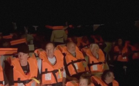 以色列在国际水域袭击自由舰队并扣押其船只