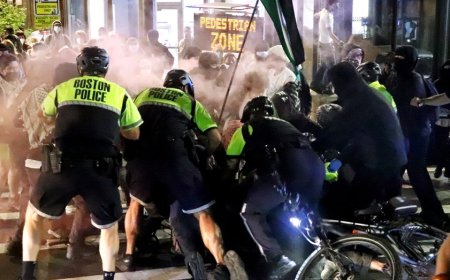 Pro-Palestinian agitators hit with felony 'promotion of anarchy' charges after riot in Dem-run city: officials