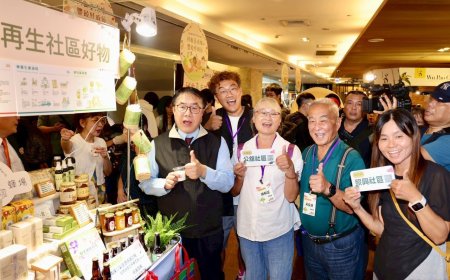 黃偉哲率隊北上快閃板橋！「秋收台南味」登場　哈密瓜、紅文旦香甜搶手