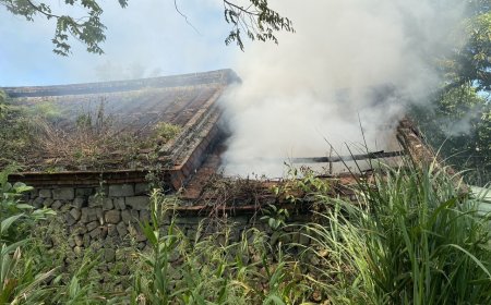 快訊／七堵磚造古厝火警　男來不及逃「磚瓦覆蓋」慘死臥室