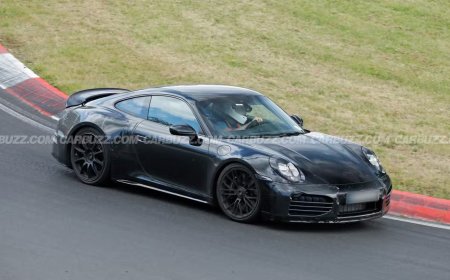 低调美学：保时捷 911 Turbo Touring 原型车现身纽北
