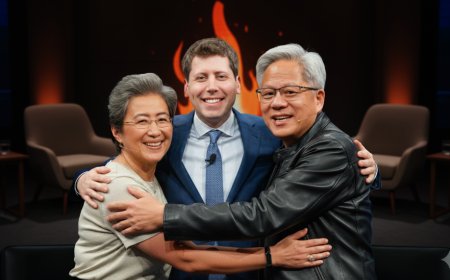 黄仁勋不信泡沫，OpenAI需要“印钞机”