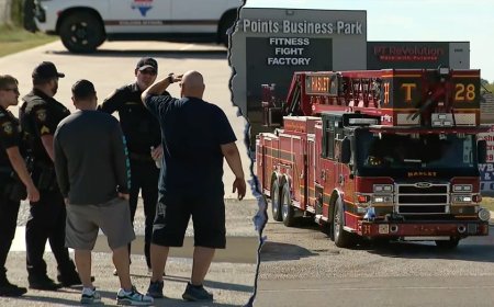 Small plane crashes in Fort Worth, reportedly leaving 2 dead and trucks ablaze