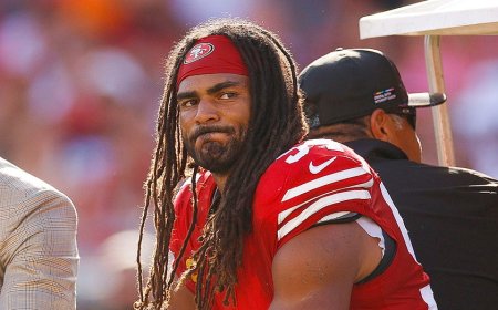 49ers star linebacker Fred Warner carted off field with gruesome ankle injury against Buccaneers