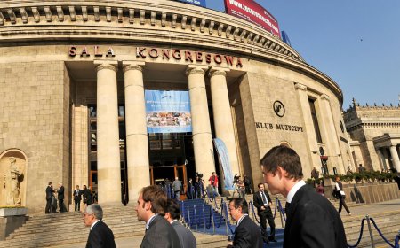 歐洲吹起移民緊縮風潮　波蘭跟進收緊移民政策　內政部稱公民權是一種特權