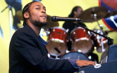 Ten Classic D’Angelo Deep Cuts, From Prince Covers to Duets With Erykah Badu and Lauryn Hill