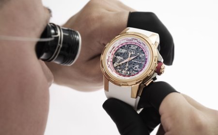 【廣編】RM 63-02世界時區自動上鍊腕錶　由5N紅金與鈦合金鍛造的優雅錶殼