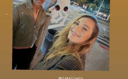 Blake Lively and Ryan Reynolds Are All Smiles in New, Festive Selfie