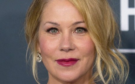 Christina Applegate Joins Instagram To Make 'Real, Raw, And Honest' Confessions