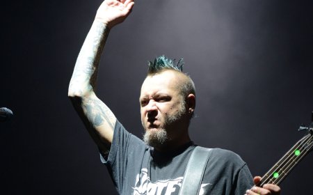 Limp Bizkit Bassist and Co-Founder Sam Rivers Dies at 48