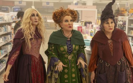 Bette Midler Says She’s Read the ‘Hocus Pocus 3’ Script and It’s ‘Brilliant’: ‘I Got Very Excited’