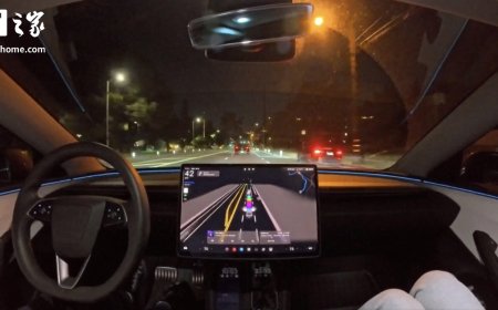 马斯克：特斯拉 FSD V14.2 会大规模推送