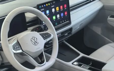 上汽大众朗逸 Pro 车型内饰曝光：悬浮式中控 + 电子怀档设计，下月上市