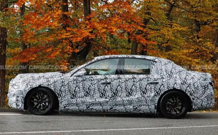 奔驰 E 级纯电版曝光：回归传统设计，续航有望破 800 公里