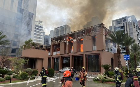 快訊／央北建案「華固譽誠」接待中心火警！　1、2樓狂燒畫面曝光