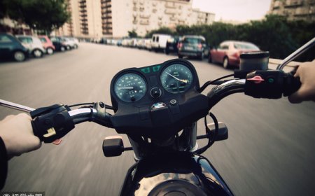 「6秒跨越車道線3次」辯不是蛇行　騎士抗罰1.2萬元吞敗