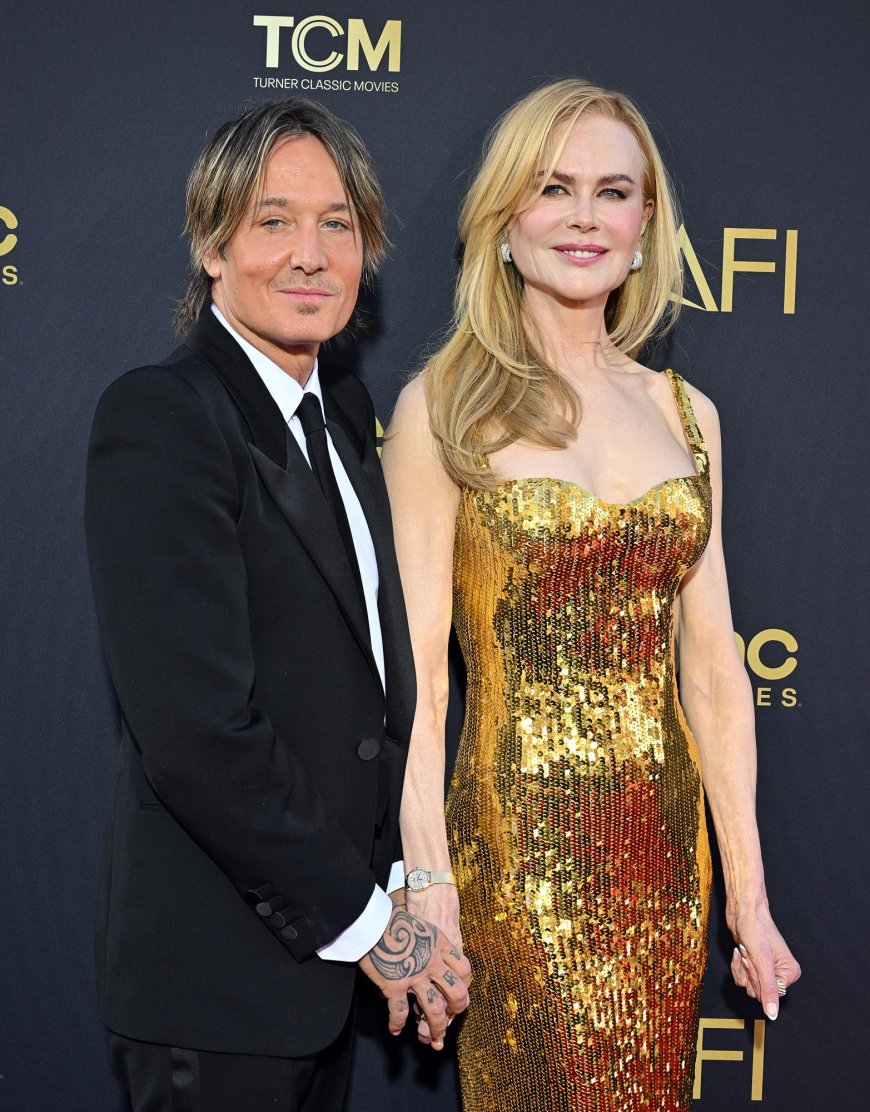 Nicole Kidman and Keith Urban's Daughter Sunday Walks Runway After Split