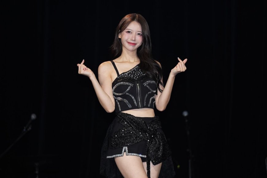 李雅英遭捕捉「低調赴花蓮救災」！　全副武裝鏟土：希望能幫上一點忙