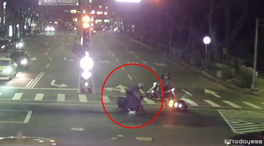 新北男烤肉小酌…遇警拒檢車陣中竄逃！結局逆轉吞29張罰單更慘