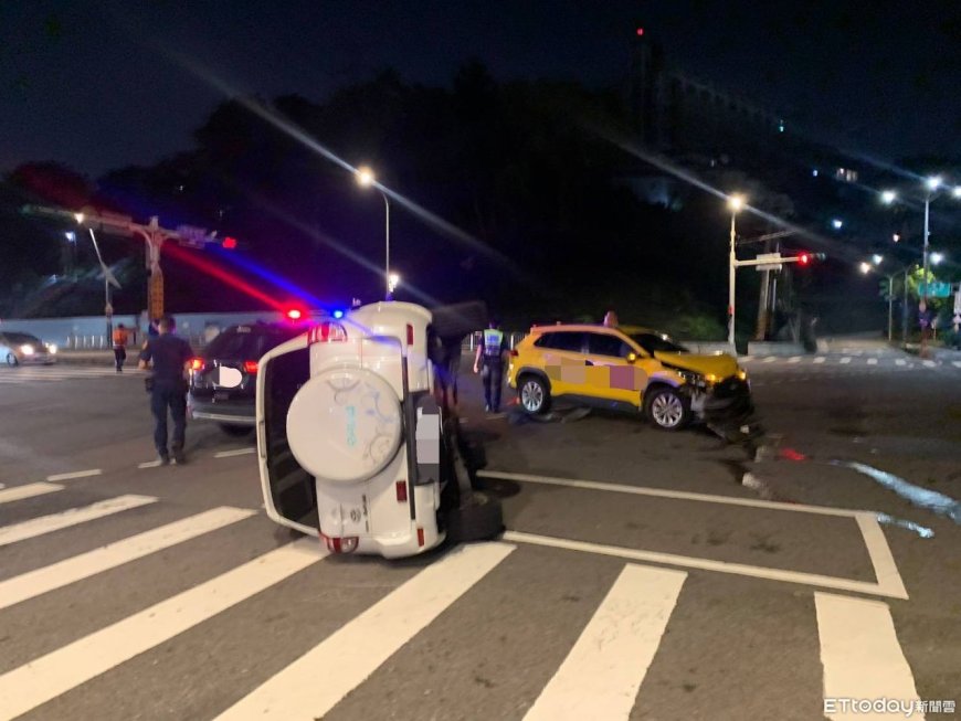 北投大度路車禍！休旅車路口左轉遭小黃撞翻　2人擦挫傷